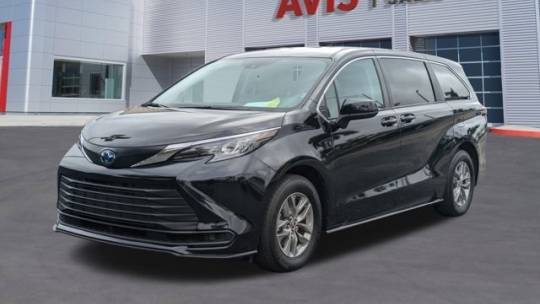 2024 Toyota Sienna LE — Minivan — 20,643 mi — Katy, TX