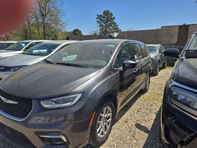2023 Chrysler Pacifica Touring L — Minivan — 71,646 mi — Katy, TX
