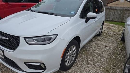 2023 Chrysler Pacifica Touring L — Minivan — 58,885 mi — Katy, TX