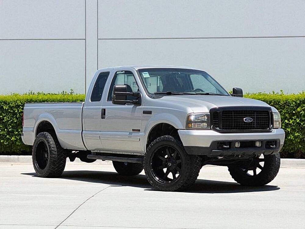 2001 Ford Super Duty F-250 XLT — Pickup Truck — 233,690 mi — San Diego, CA