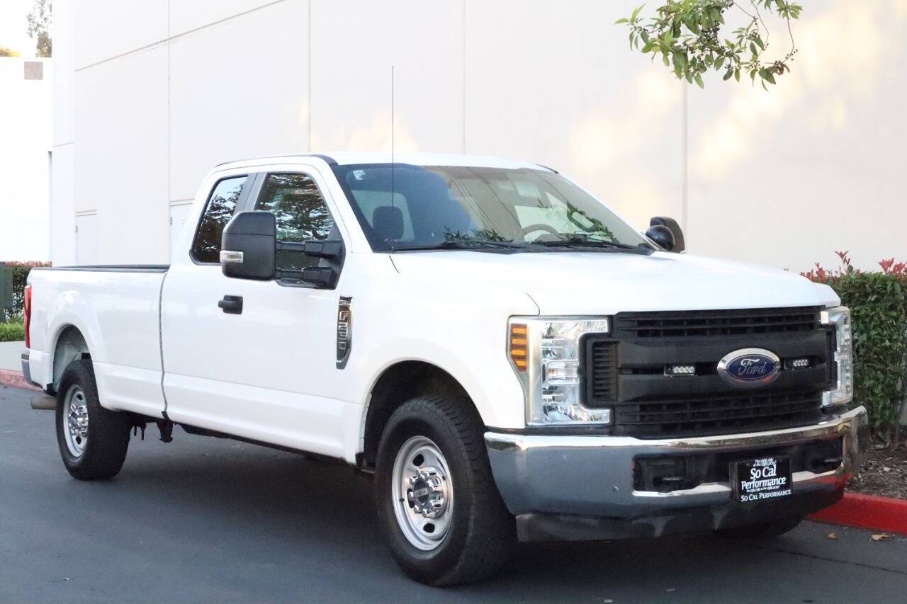 2018 Ford Super Duty F-250 XL — Pickup Truck — 125,490 mi — San Diego, CA