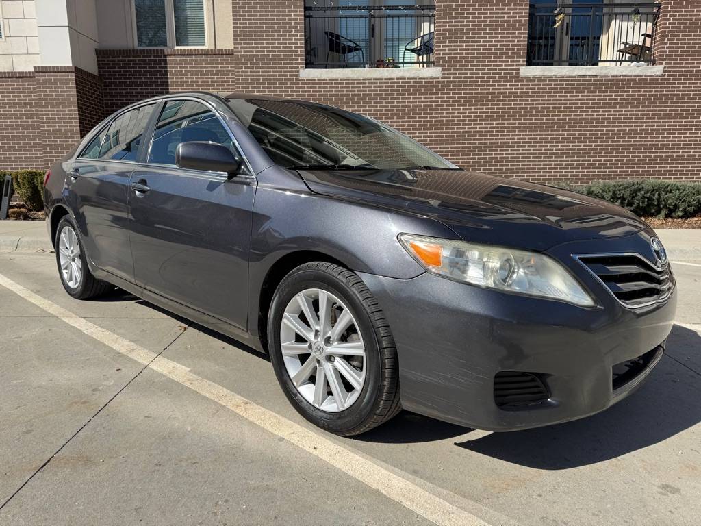 2011 Toyota Camry Base — Sedan — 178,704 mi — Overland Park, KS