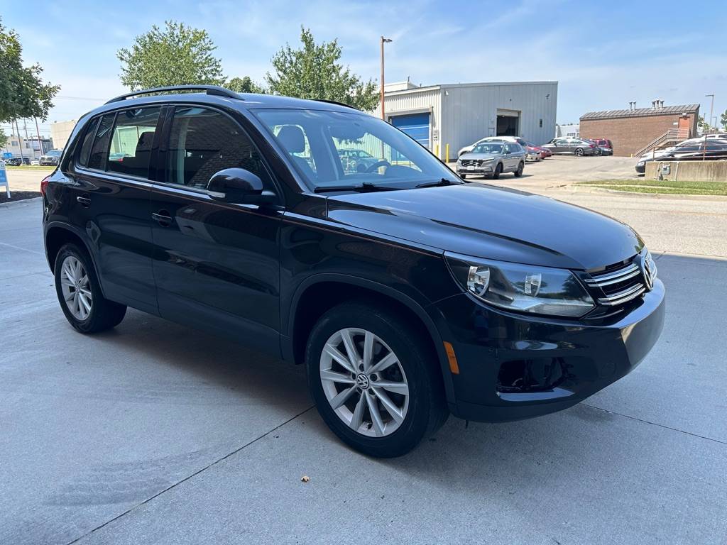 2017 Volkswagen Tiguan Limited — SUV — 112,597 mi — Overland Park, KS