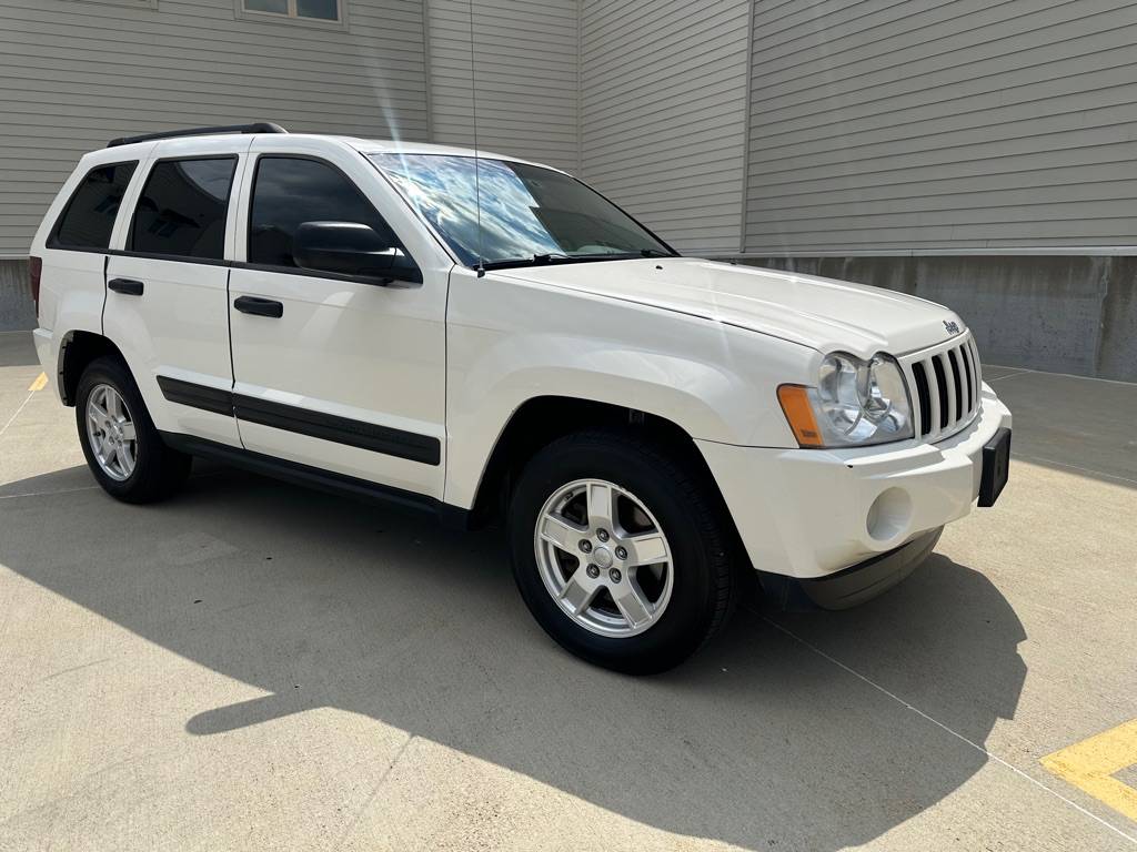 2005 Jeep Grand Cherokee Laredo — SUV — 117,847 mi — Overland Park, KS