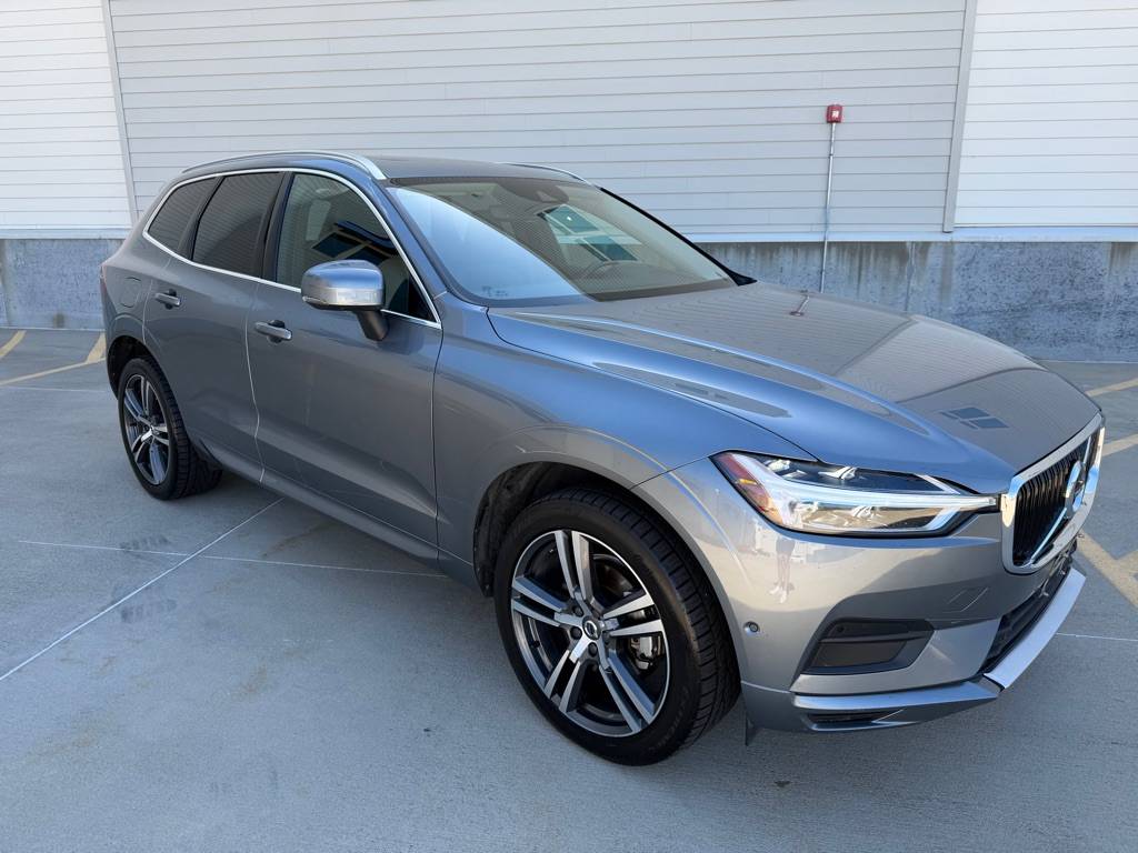2019 Volvo XC60 Momentum
