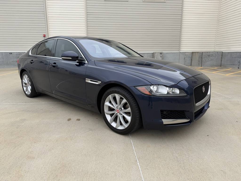 2018 Jaguar XF Premium