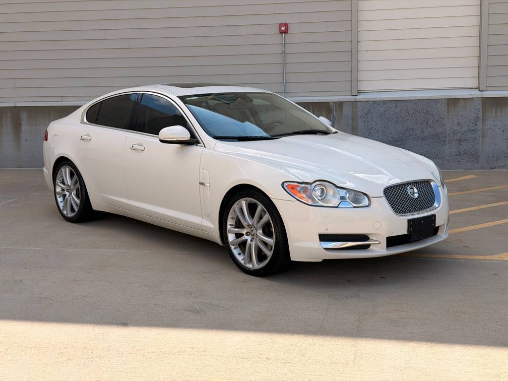 2010 Jaguar XF Premium Luxury
