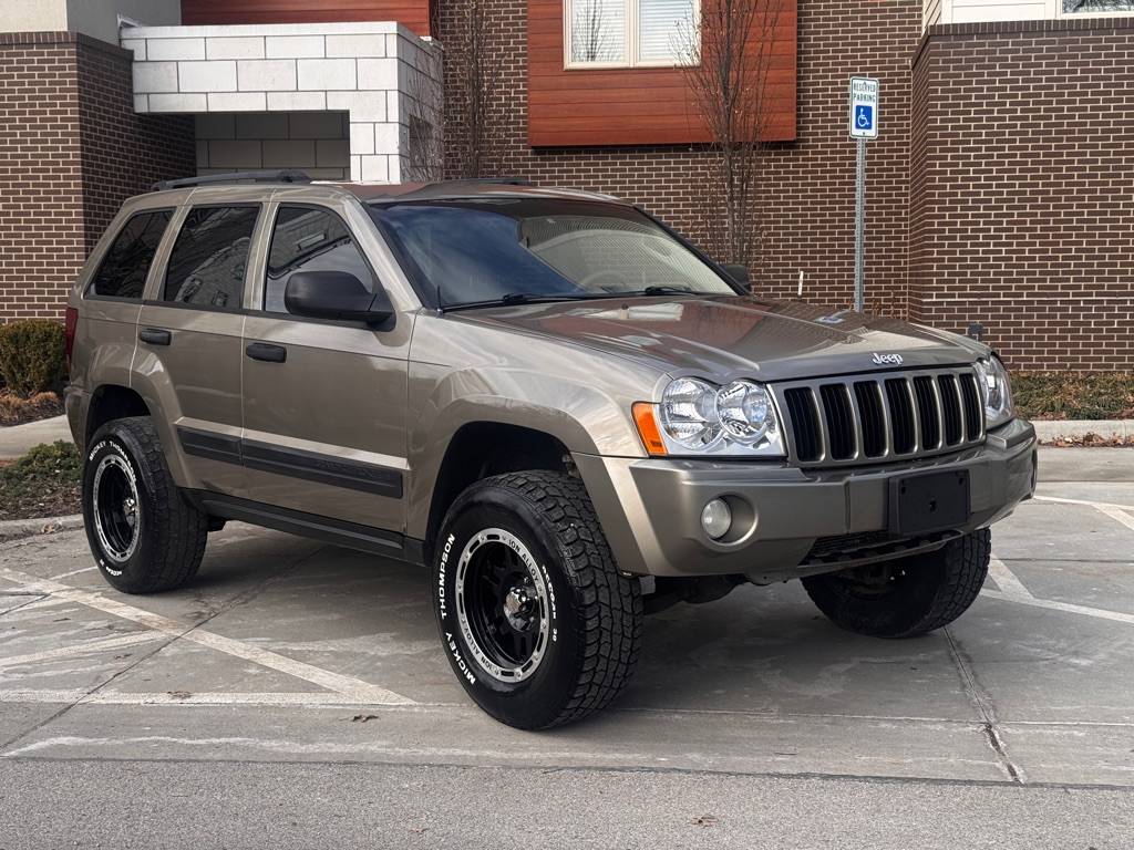 2006 Jeep Grand Cherokee Laredo — SUV — 206,378 mi — Overland Park, KS