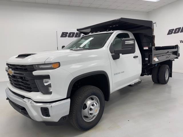 2025 Chevrolet Silverado 3500HD CC Work Truck