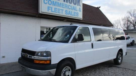 2019 Chevrolet Express Passenger LT — Passenger Van — 53,687 mi — Louisville, KY