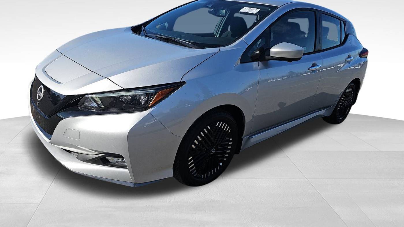 2025 Nissan LEAF SV PLUS — Hatchback — 400 mi — Elk Grove, CA