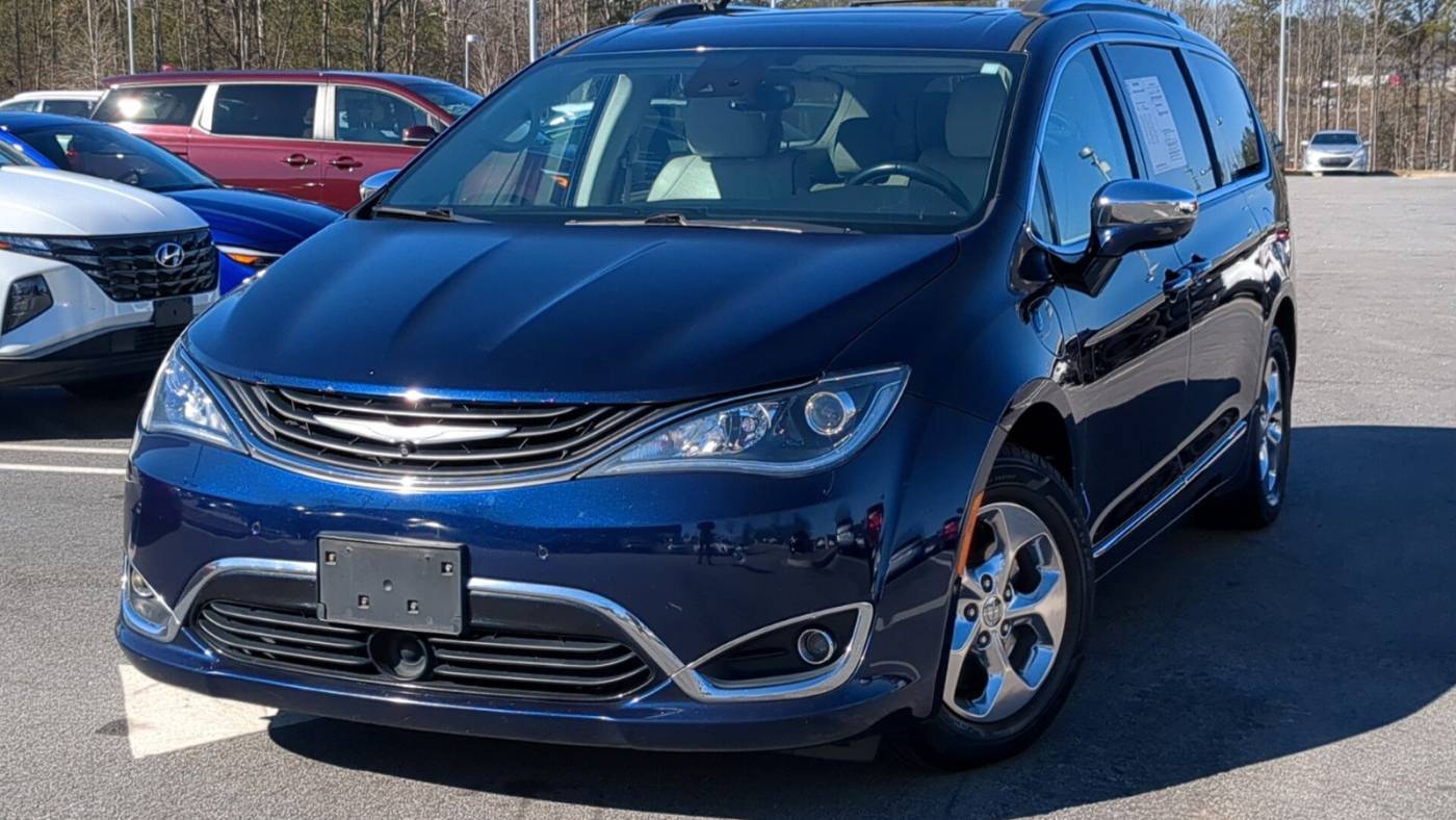 2018 Chrysler Pacifica Hybrid Limited — Minivan — 103,949 mi — Lithonia, GA