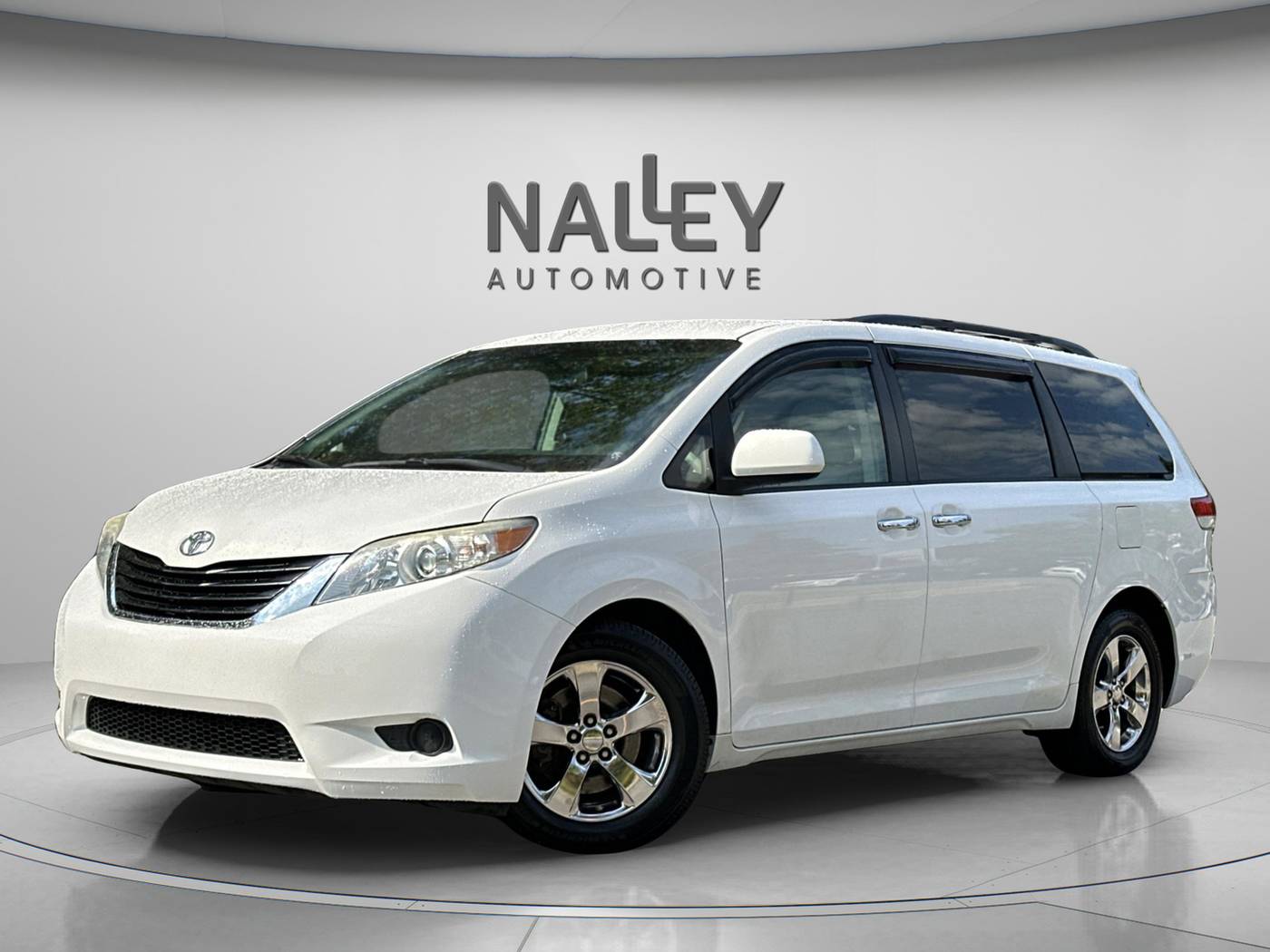 2012 Toyota Sienna LE — Minivan — 153,954 mi — Lithonia, GA
