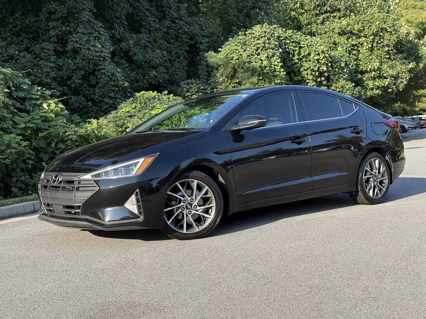 2020 Hyundai Elantra Limited — Sedan — 68,951 mi — Lithonia, GA