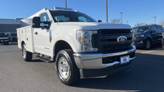 2018 Ford Super Duty F-350 Chassis Cab XL — Chassis Cab Truck — 52,638 mi — Chantilly, VA