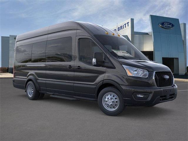 2025 Ford Transit XLT