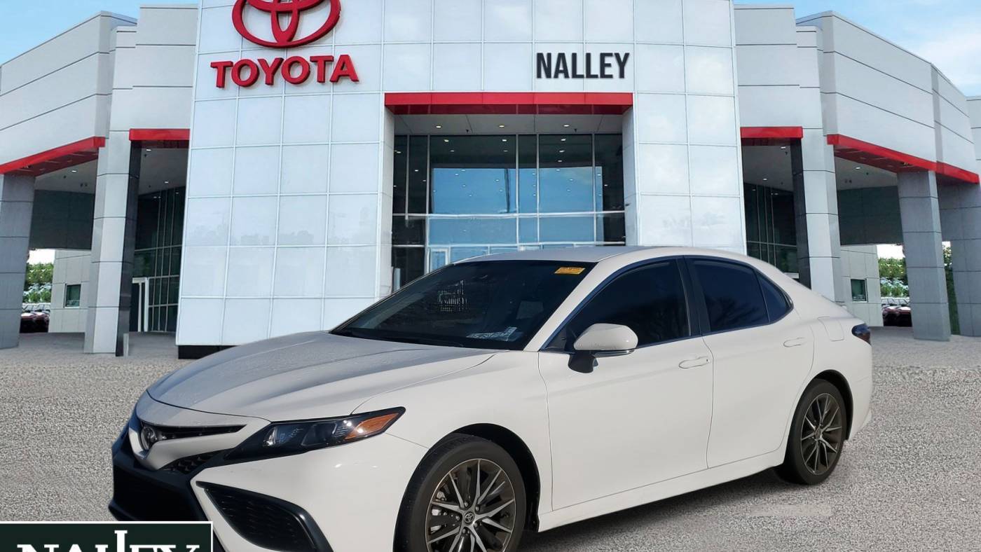 2023 Toyota Camry SE — Sedan — 29,569 mi — Lithonia, GA