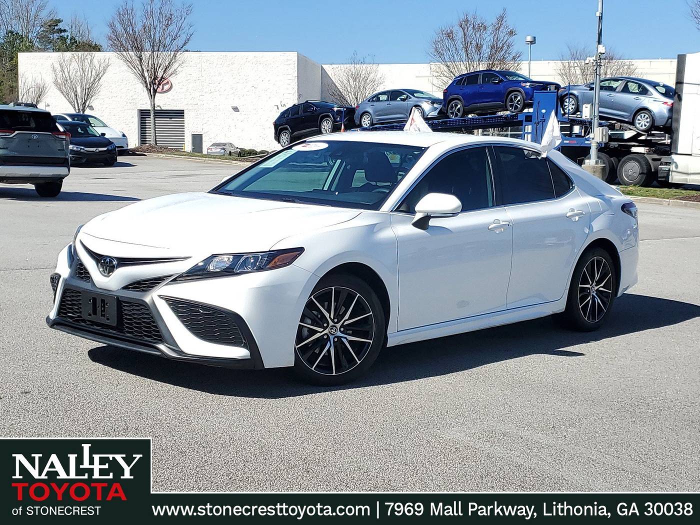 2023 Toyota Camry SE — Sedan — 30,180 mi — Lithonia, GA