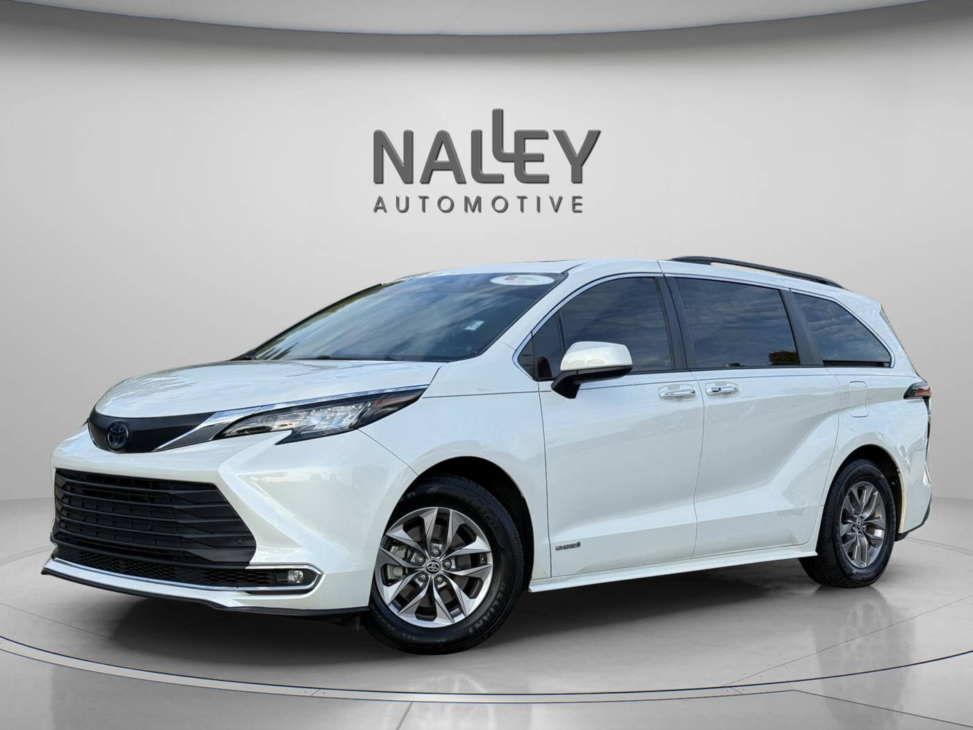 2021 Toyota Sienna XLE — Minivan — 98,805 mi — Lithonia, GA
