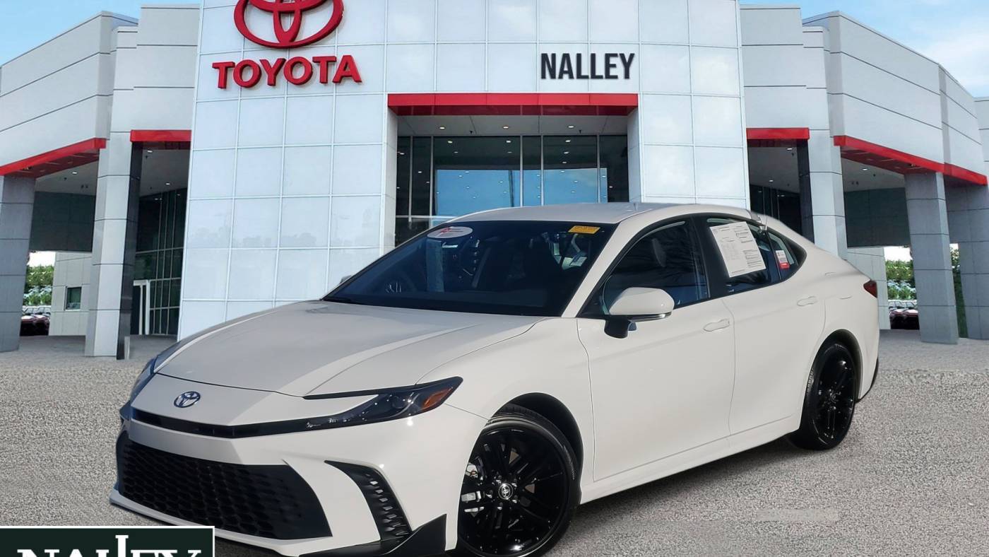 2025 Toyota Camry SE — Sedan — 5,003 mi — Lithonia, GA