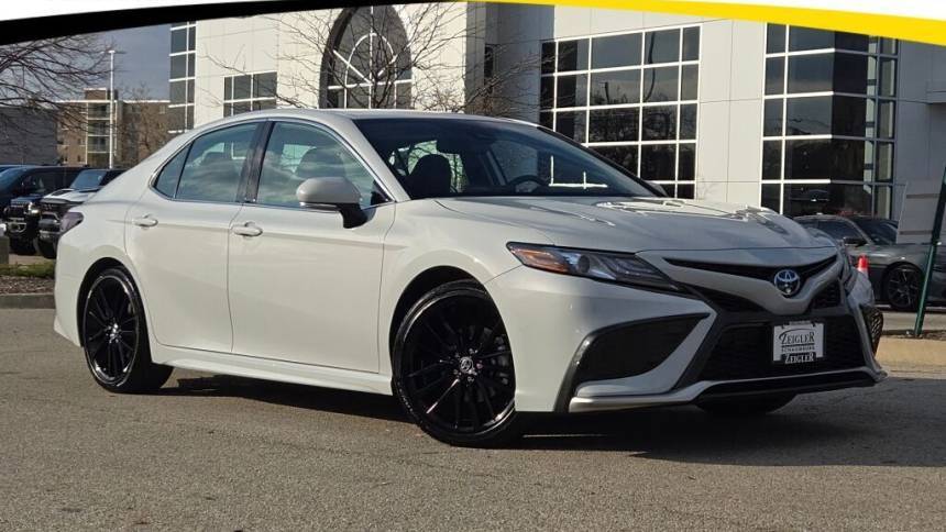 2024 Toyota Camry Hybrid XSE — Sedan — 4,511 mi — Schaumburg, IL