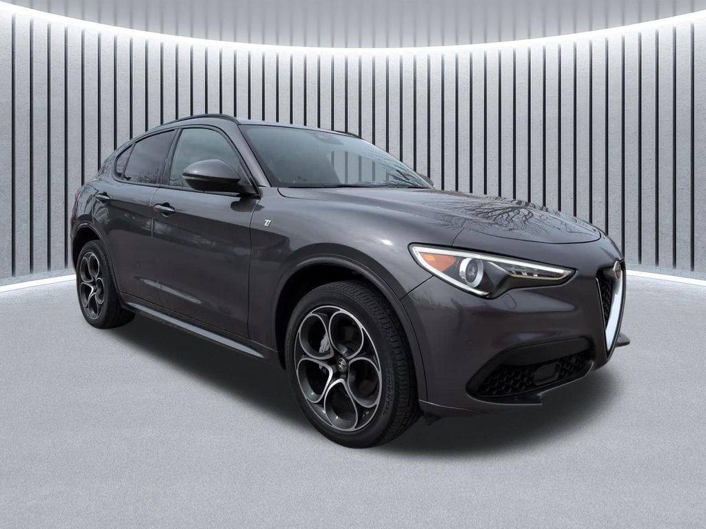 2023 Alfa Romeo Stelvio Ti — SUV — 38,088 mi — Schaumburg, IL