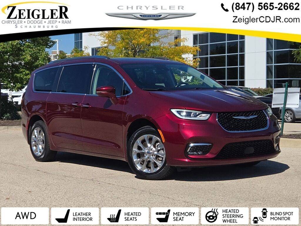 2021 Chrysler Pacifica Touring L — Minivan — 84,469 mi — Schaumburg, IL