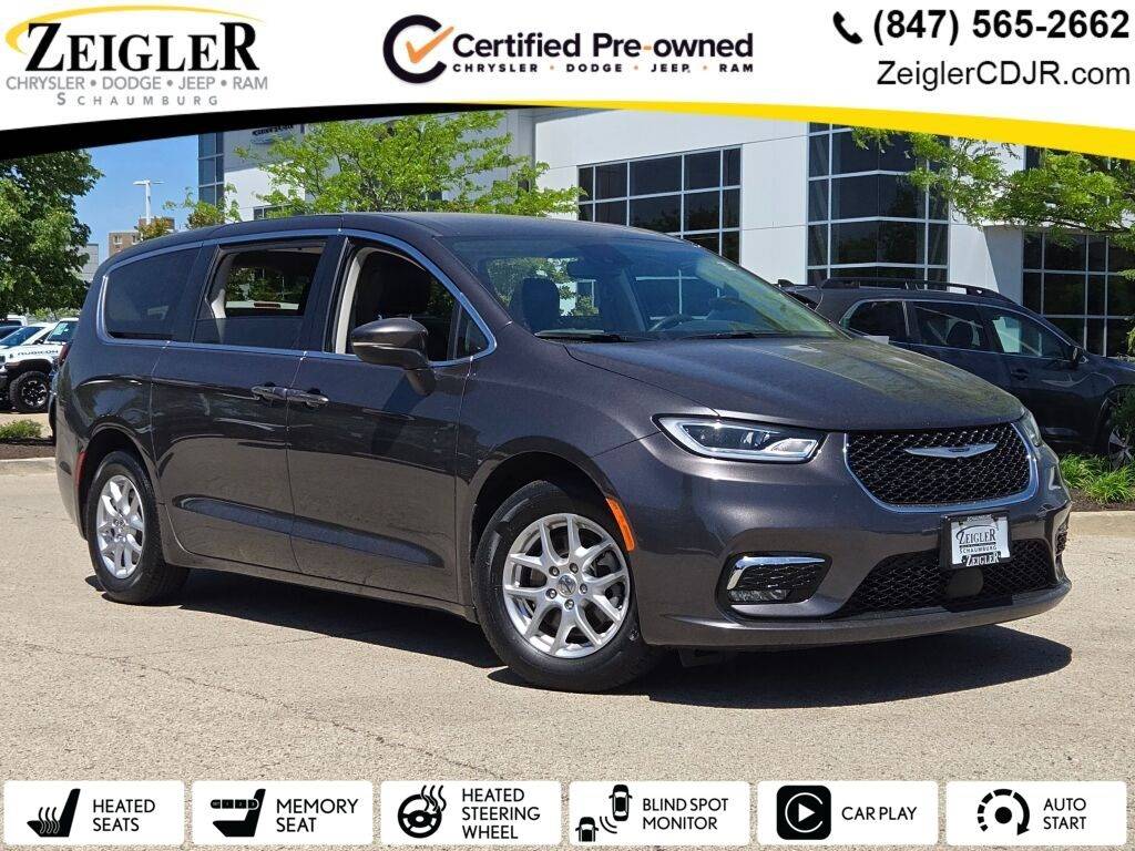2023 Chrysler Pacifica Touring L — Minivan — 71,271 mi — Schaumburg, IL