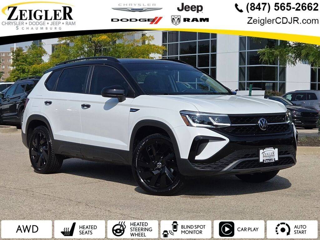 2024 Volkswagen Taos SE Black — SUV — 5,760 mi — Schaumburg, IL
