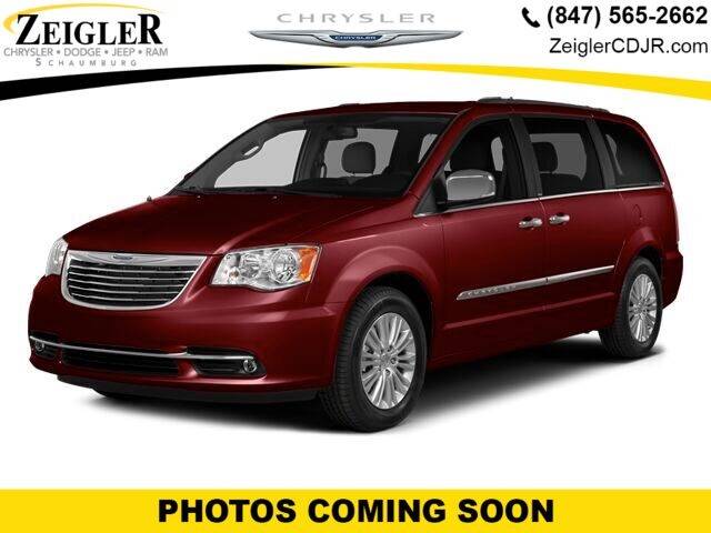 2014 Chrysler Town & Country Touring — Minivan — 112,365 mi — Schaumburg, IL