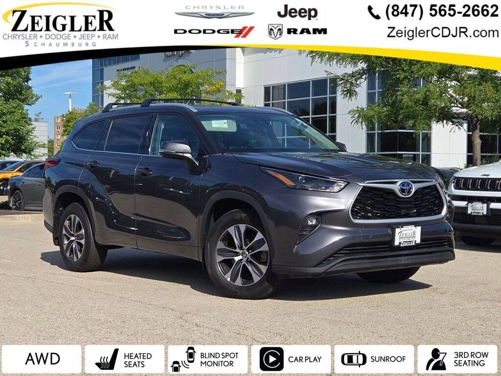 2022 Toyota Highlander XLE — SUV — 38,278 mi — Schaumburg, IL