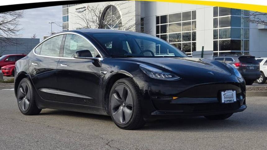 2018 Tesla Model 3 Long Range — Sedan — 86,978 mi — Schaumburg, IL