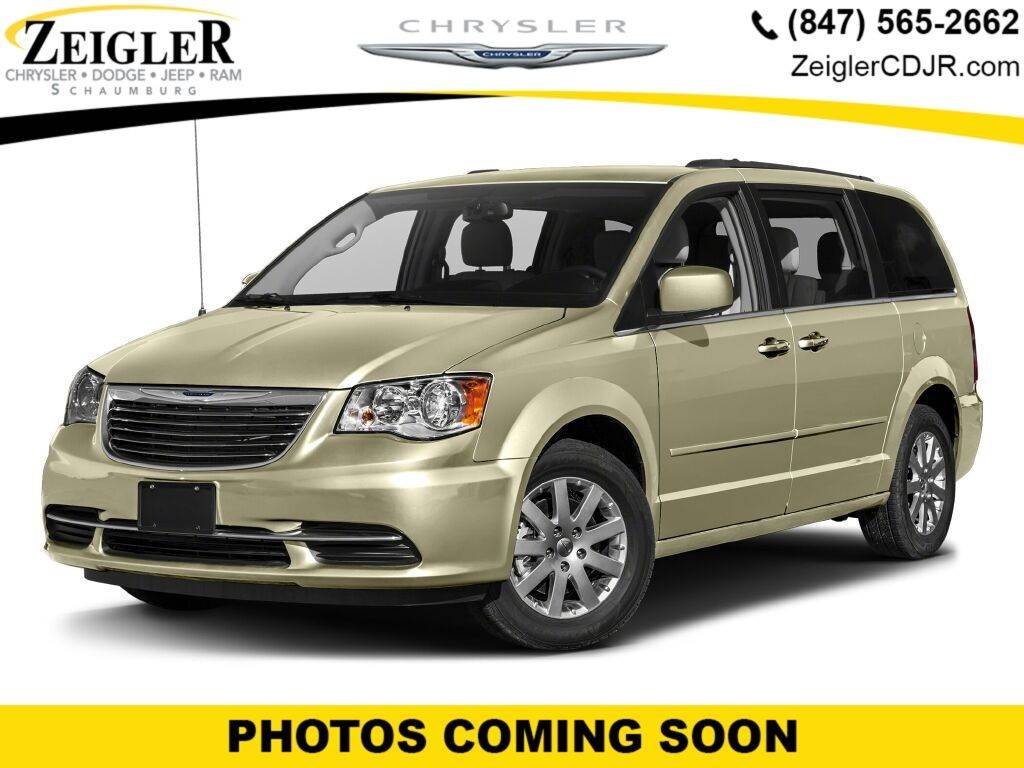 2016 Chrysler Town & Country Touring — Minivan — 113,735 mi — Schaumburg, IL