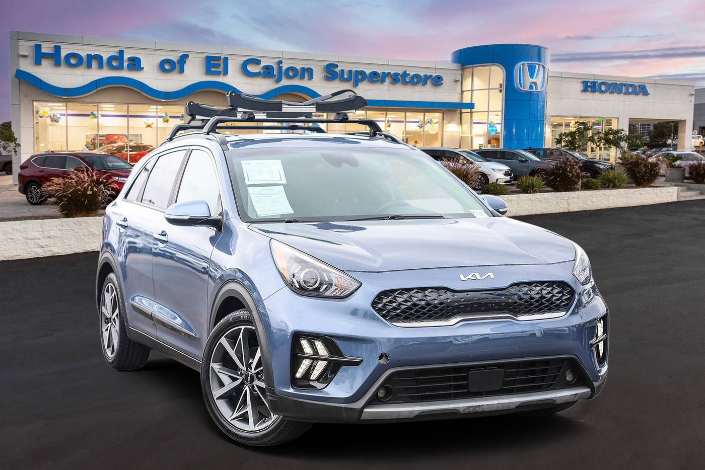 2022 Kia Niro Hybrid Touring SE — SUV — 97,669 mi — El Cajon, CA