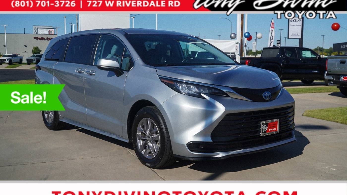 2023 Toyota Sienna LE — Minivan — 42,030 mi — Riverdale, UT