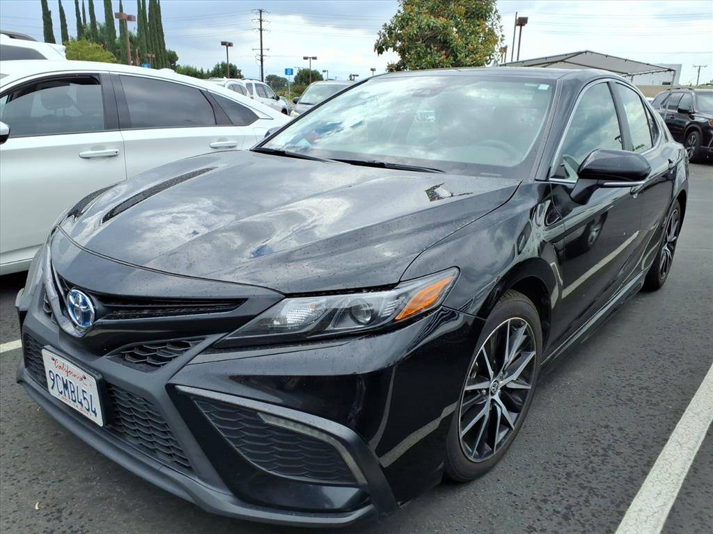 2022 Toyota Camry Hybrid SE — Sedan — 124,169 mi — Montclair, CA