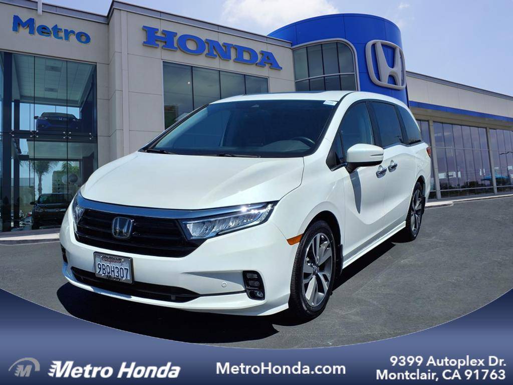 2022 Honda Odyssey Touring — Minivan — 29,075 mi — Montclair, CA