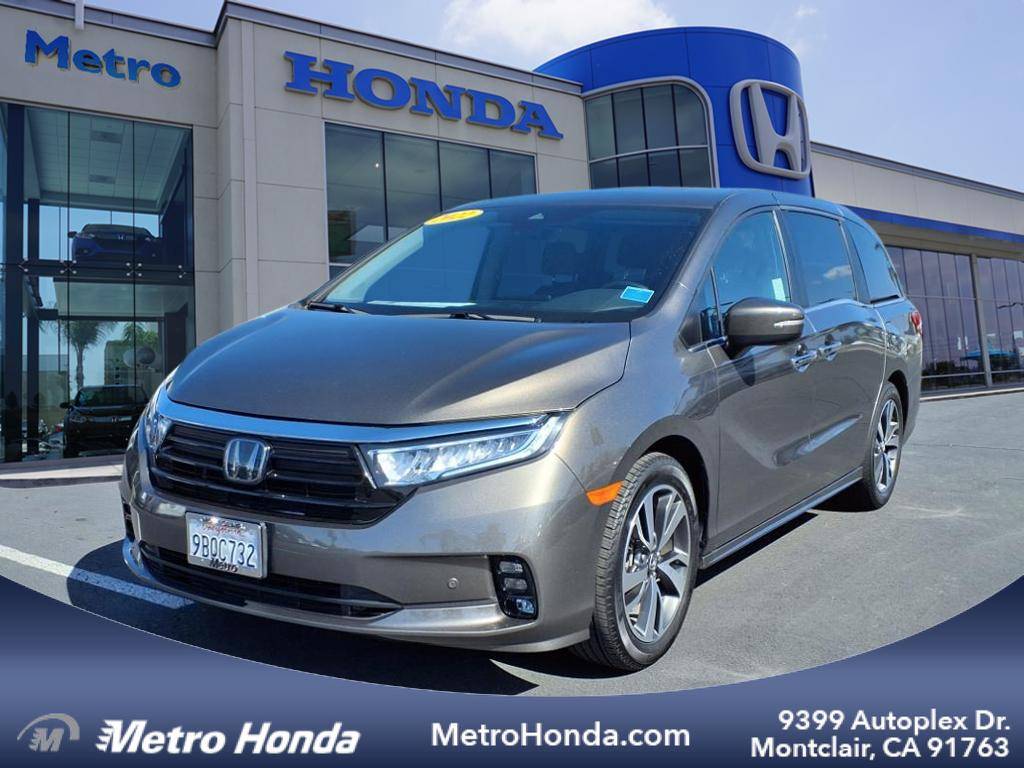 2022 Honda Odyssey Touring — Minivan — 44,486 mi — Montclair, CA