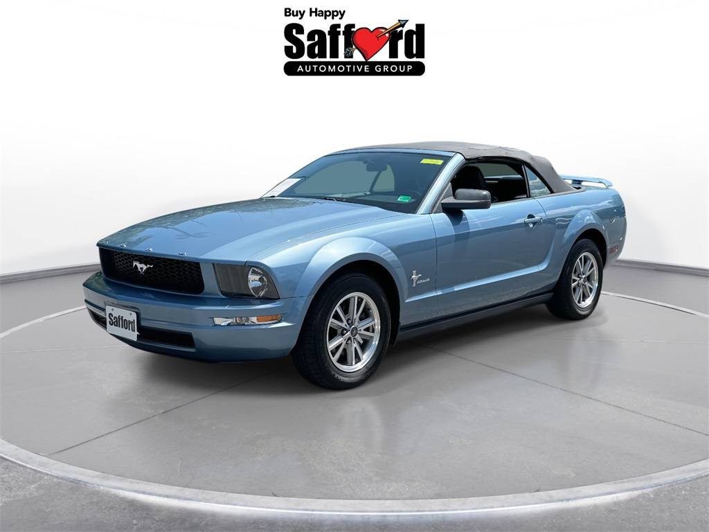 2005 Ford Mustang Deluxe — Convertible — 88,579 mi — Winchester, VA