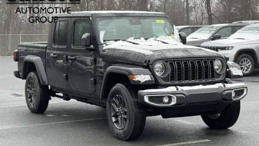 2025 Jeep Gladiator Sport S — Pickup Truck — 5,955 mi — Winchester, VA
