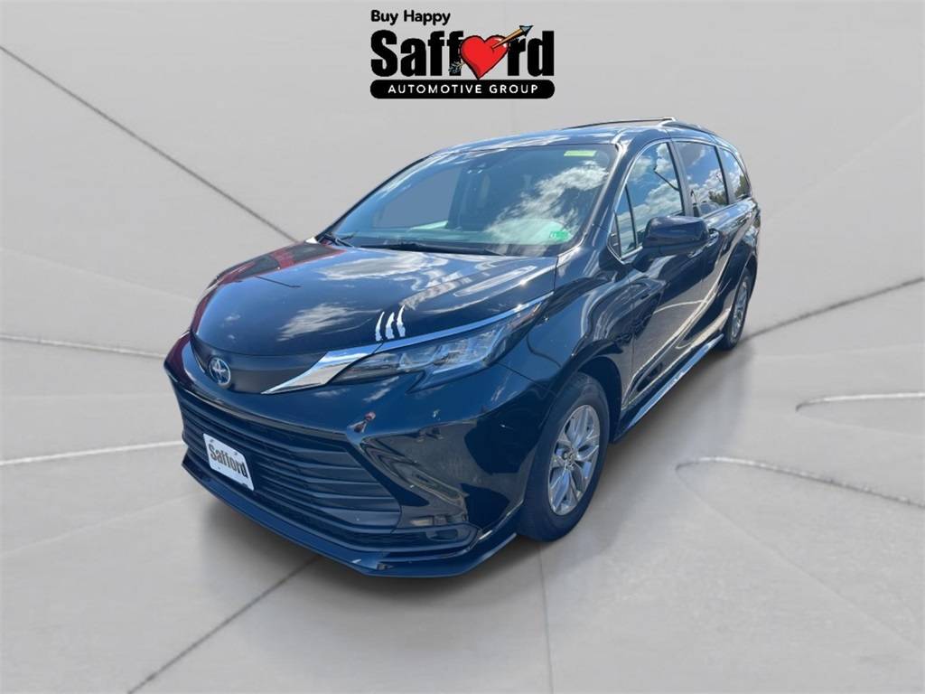 2022 Toyota Sienna LE — Minivan — 44,800 mi — Winchester, VA