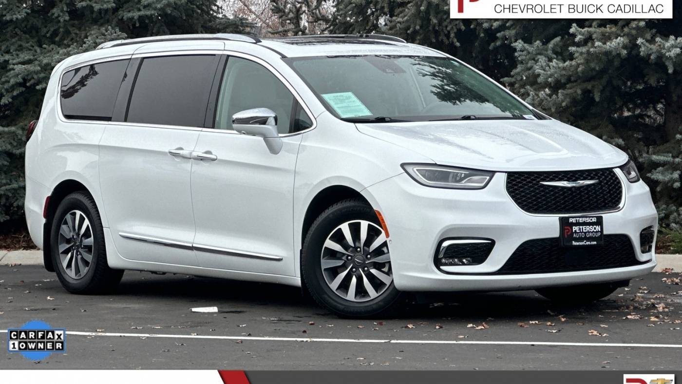 2021 Chrysler Pacifica Hybrid Limited — Minivan — 33,189 mi — Boise, ID