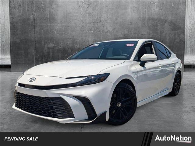 2025 Toyota Camry SE — Sedan — 9,551 mi — Miami, FL