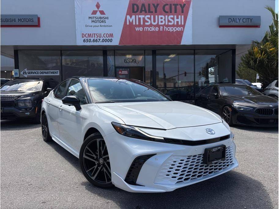2025 Toyota Camry Hybrid XSE — Sedan — 1,434 mi — Daly City, CA