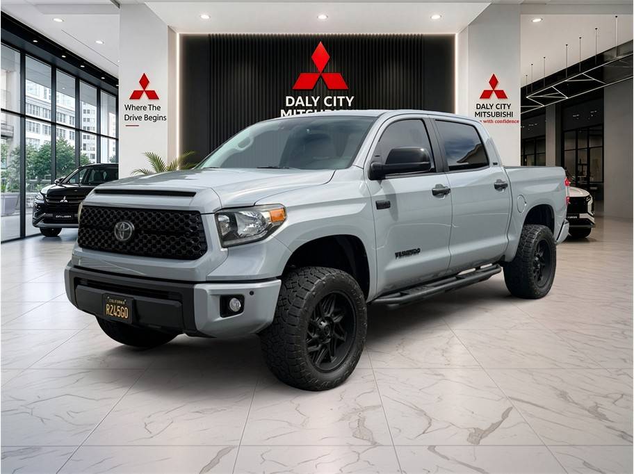 2018 Toyota Tundra SR5