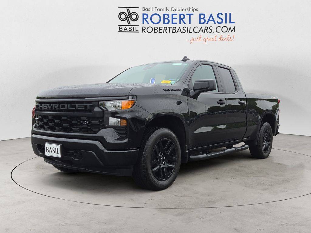 2024 Chevrolet Silverado 1500 Custom — Pickup Truck — 13,225 mi — Orchard Park, NY