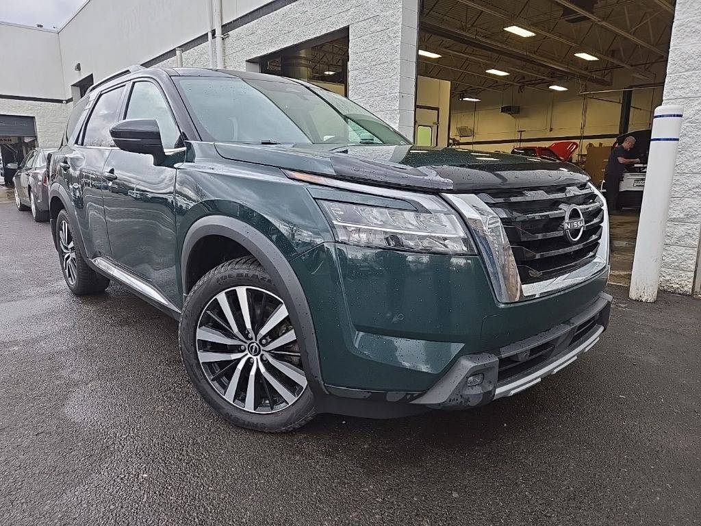 2023 Nissan Pathfinder Platinum — SUV — 32,930 mi — Orchard Park, NY
