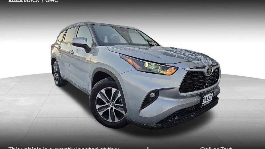 2022 Toyota Highlander XLE — SUV — 12,526 mi — Orchard Park, NY
