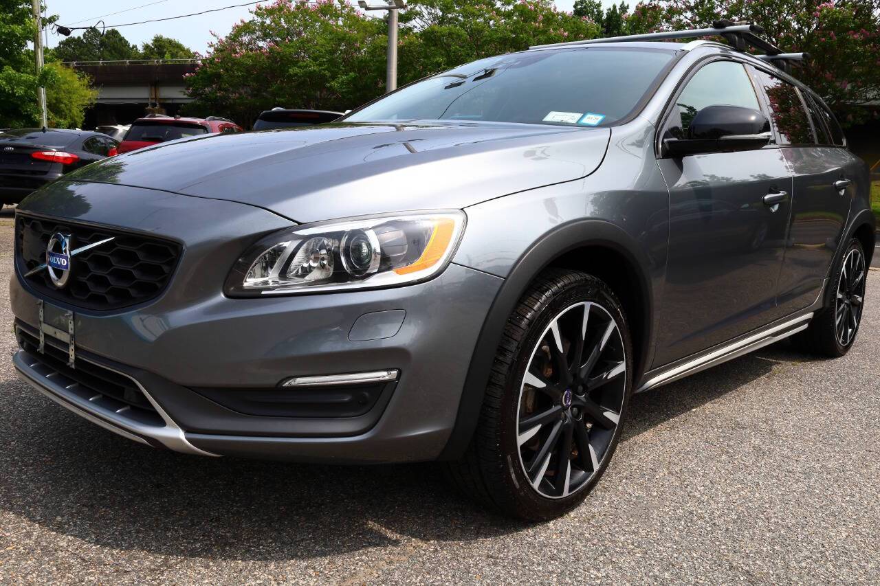 2016 Volvo V60 Cross Country T5 Platinum — Wagon — 114,400 mi — Virginia Beach, VA