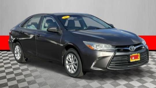 2017 Toyota Camry LE — Sedan — 29,929 mi — Oakdale, NY